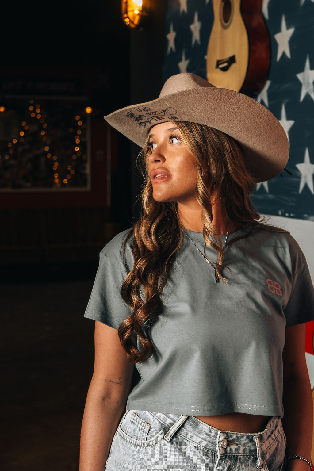 'Desert Drive In' Crop Tee